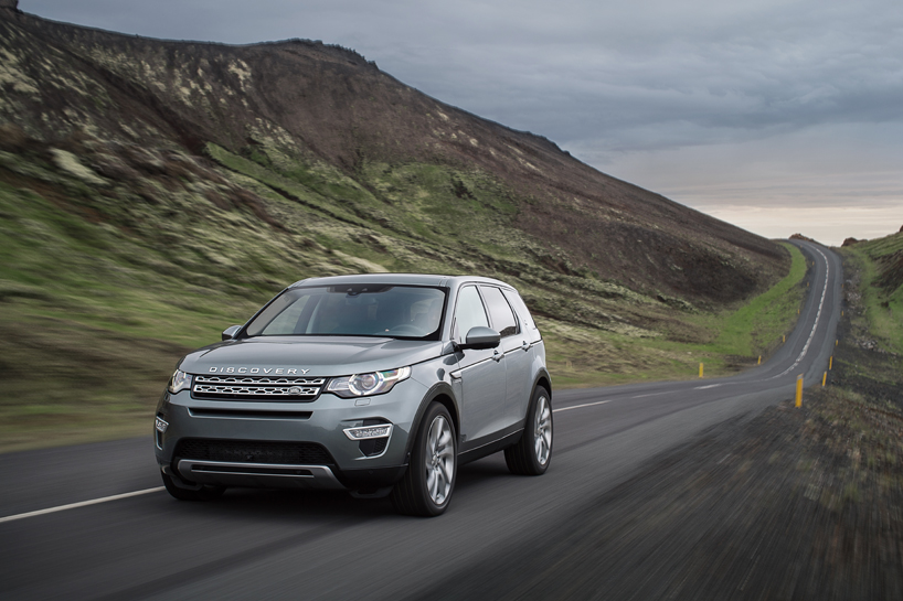 land rover redefines new discovery-designboom-02