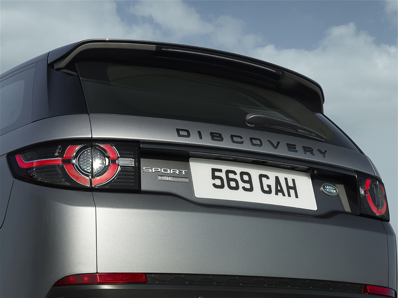 land rover redefines new discovery-designboom-06