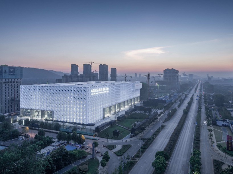 武汉光谷科技会展中心-夜景鸟瞰