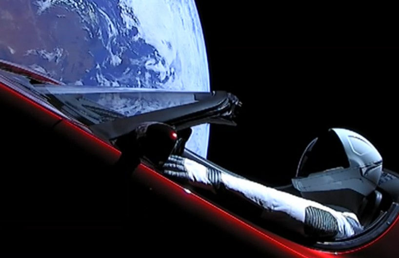 追寻埃隆·马斯克的特斯拉篷跑车在太空的位置
